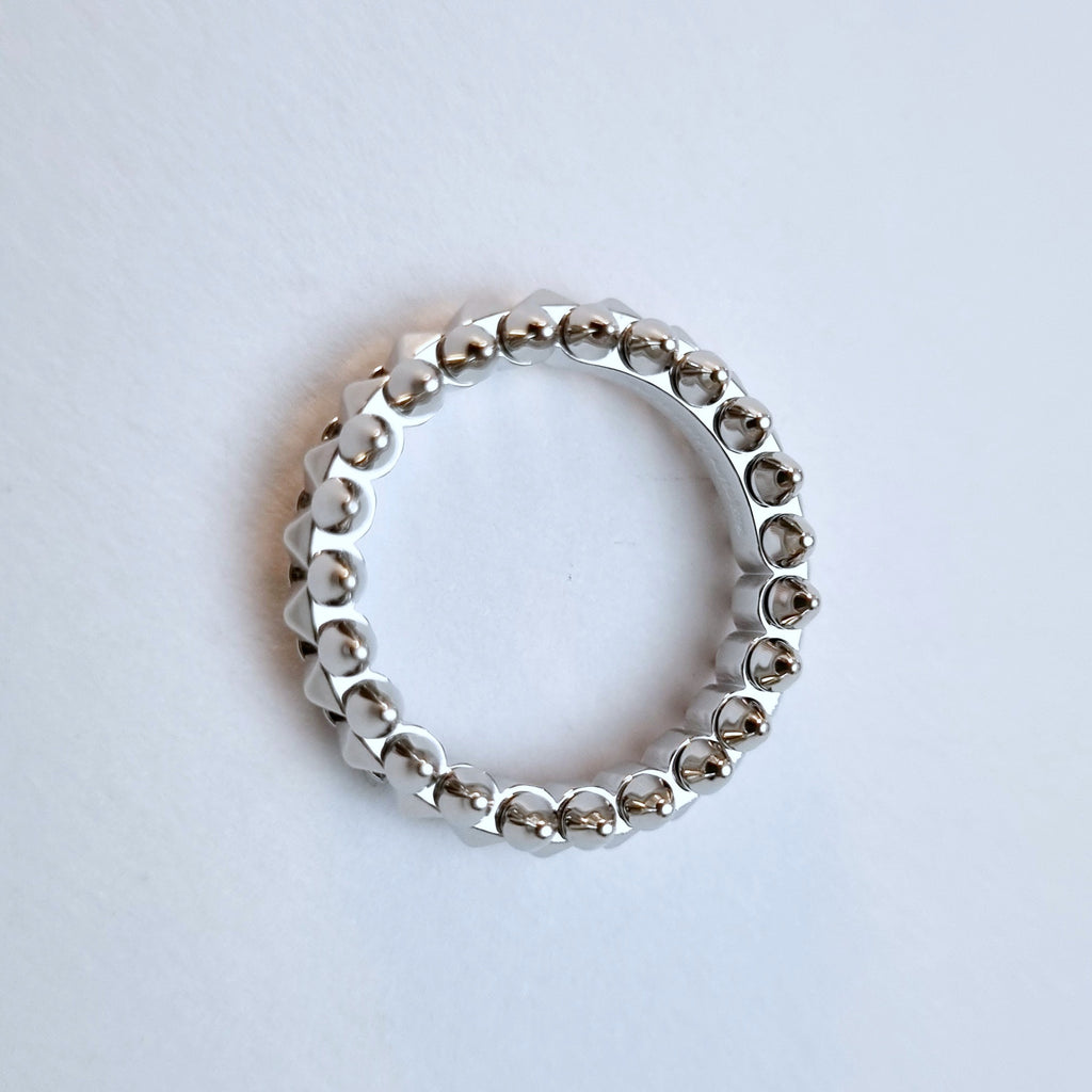 Cartier Clash ring