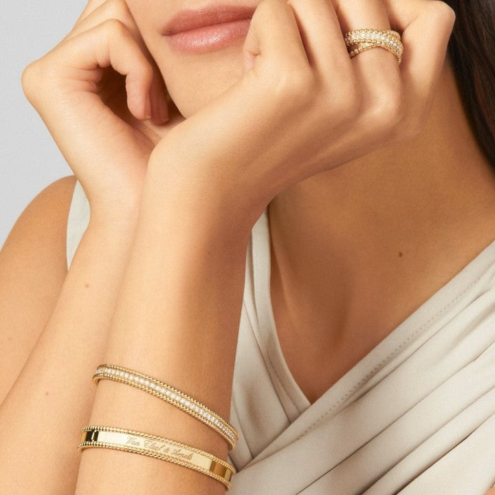 Van Cleef Signature Bangle