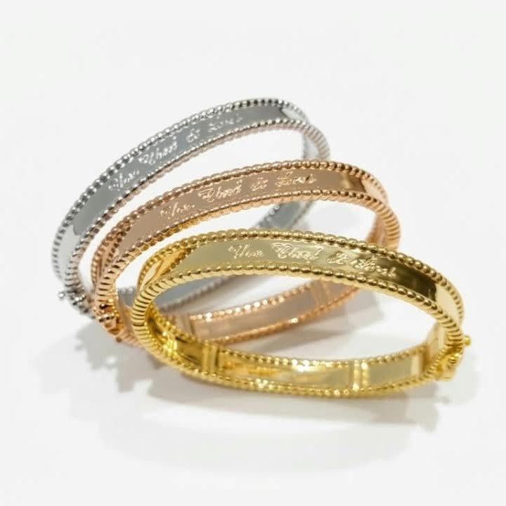 Van Cleef Signature Bangle