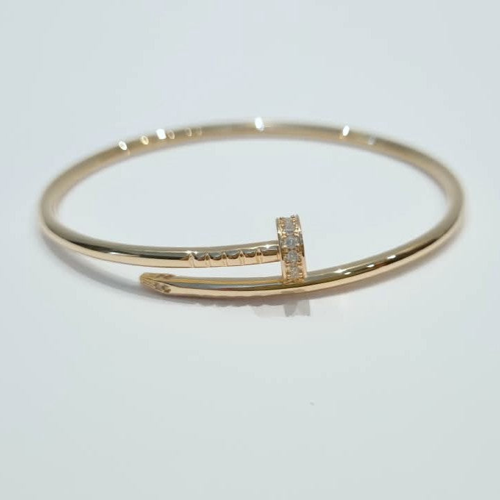 Cartier Clou Slim Bangle in Rose gold – close-up